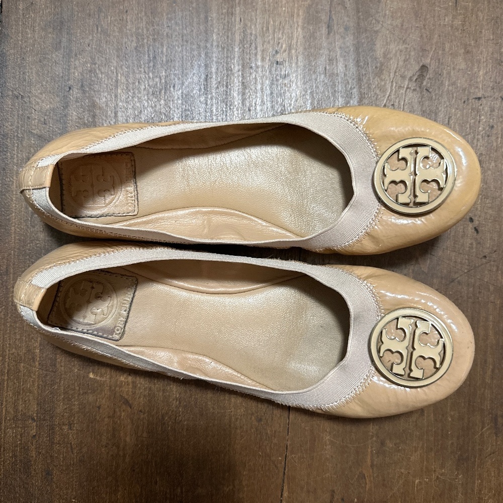 Tory Burch nude flats